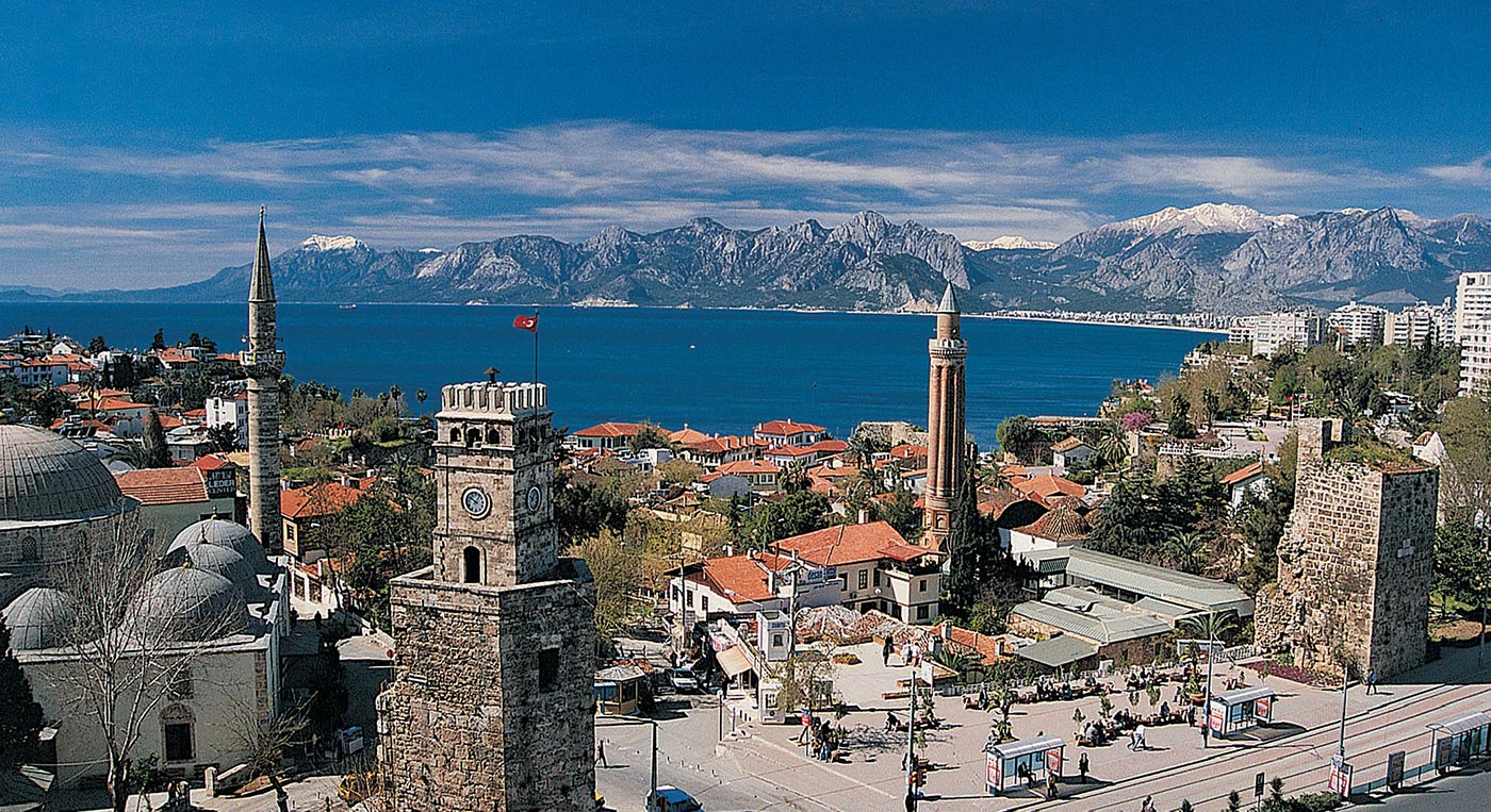 /golf/files_source/country_files/upload/images/tur/antalya_old_town.jpg
